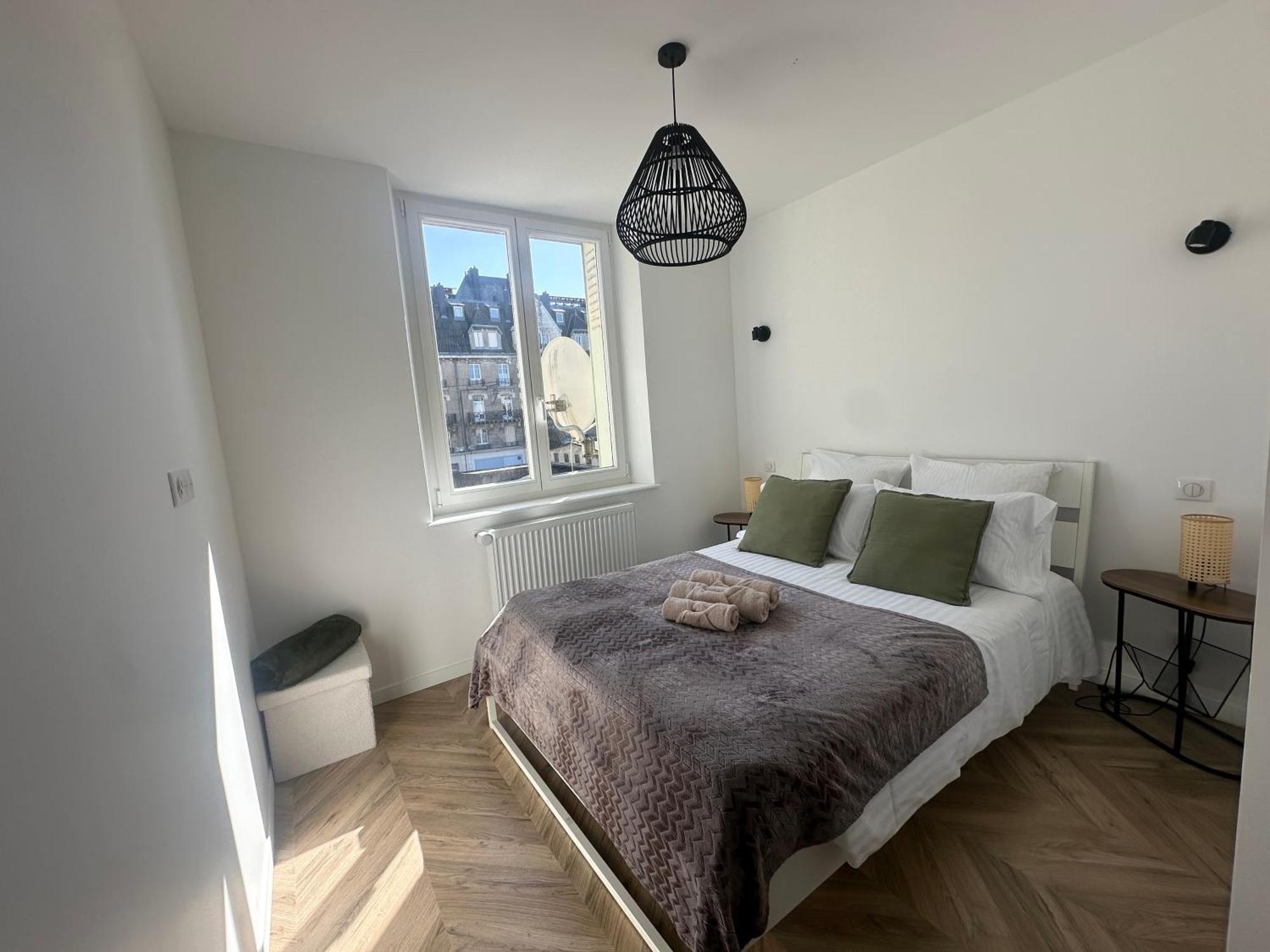Appartement Cosy & Moderne 6 Personnes Centre Charleville-Mezieres - Ardennes Ngoại thất bức ảnh