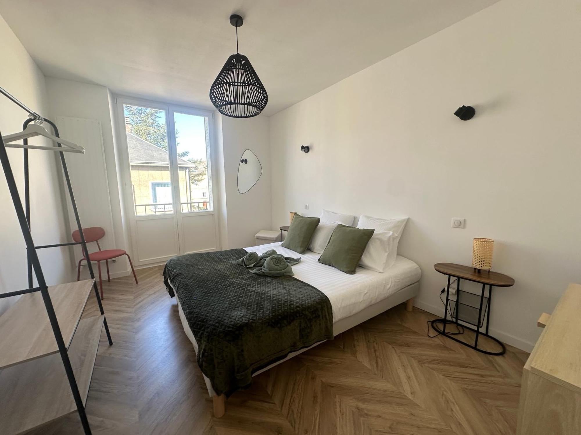 Appartement Cosy & Moderne 6 Personnes Centre Charleville-Mezieres - Ardennes Ngoại thất bức ảnh